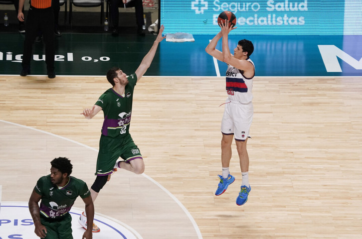 Liga ACB 31ª giornata 2021-22: il career-high di Simone Fontecchio avvicina il Baskonia ai Playoff; Burgos e Andorra nel baratro
